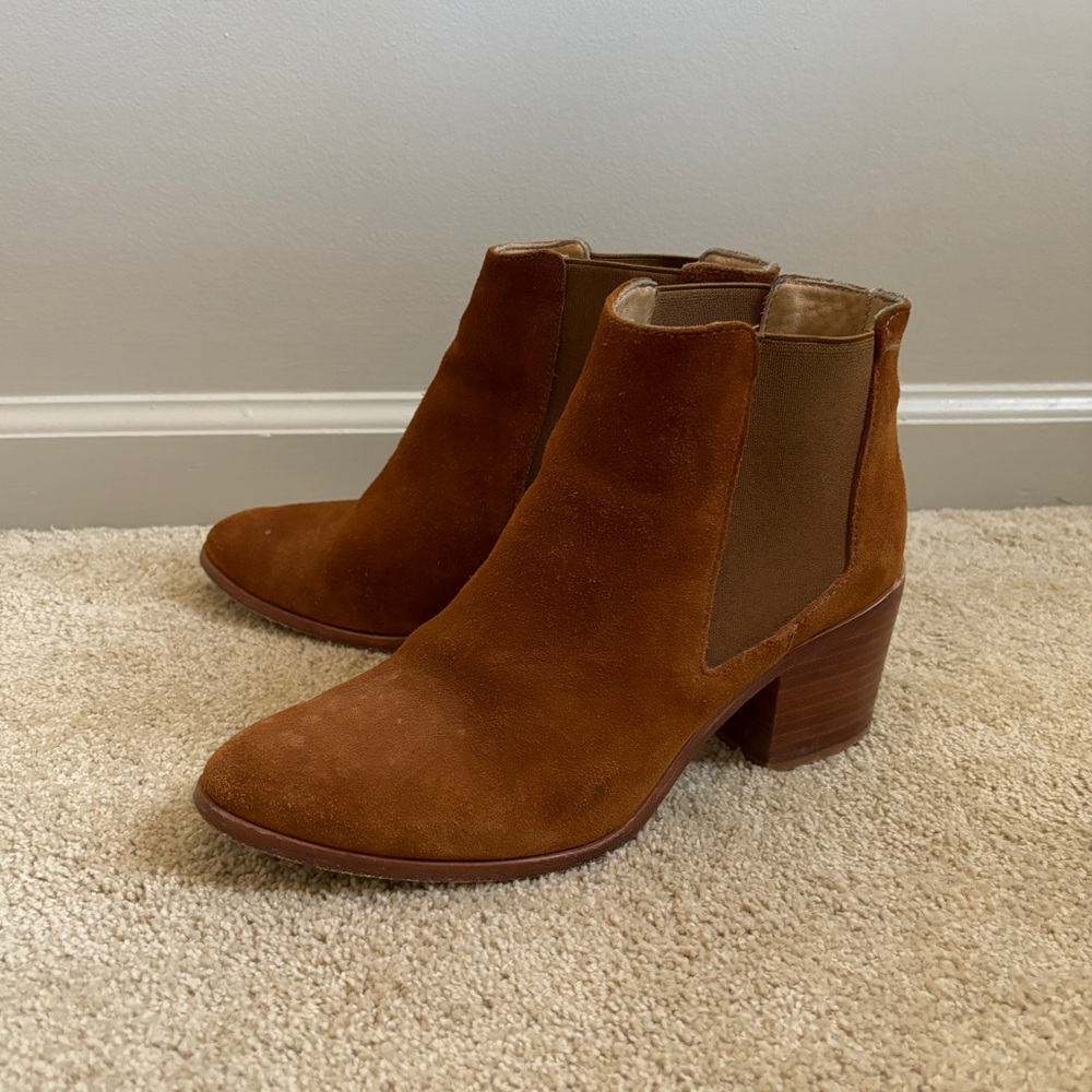 Nisolo Heeled Chelsea Boot